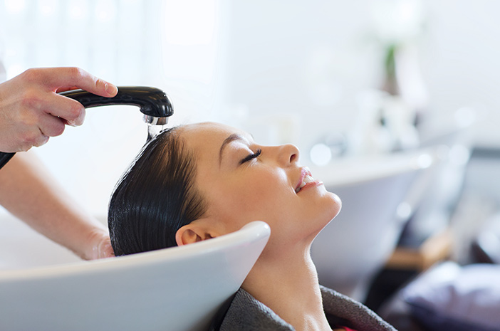 Kenali Kesehatan, Tampil Cantik Bersama SALON LENI di Cilacap